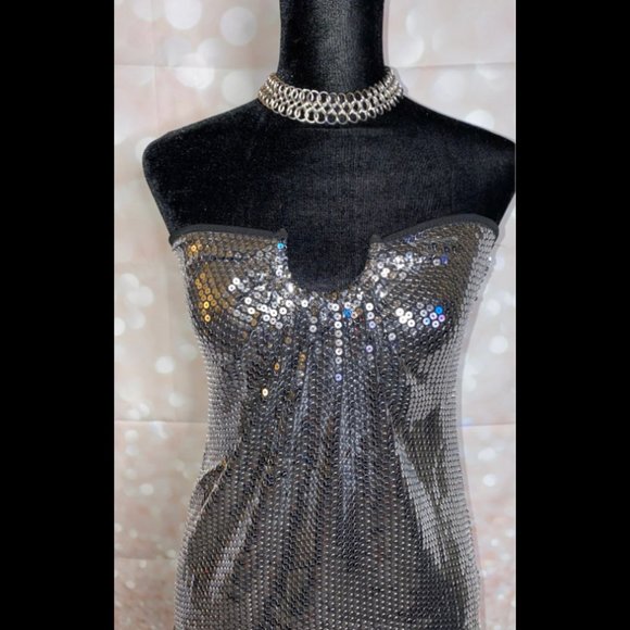 SEQUIN HALTER TOP SIZE MEDIUM - Picture 2 of 3